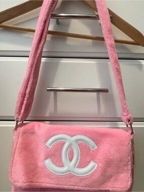 CHANEL Pink Faux Fur Shoulder Bag with White CC Logo
